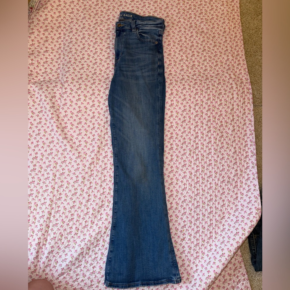 American Eagle Outfitters Flare Jeans in Classic Blue